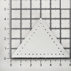 9901 Заплатки пришивные из кожи, треугольник равнобедр., стор. 5см, с перфорацией, 2шт/уп, 100% кожа